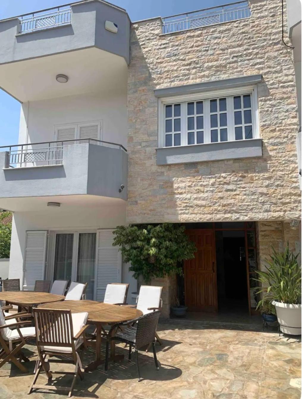 Home4U, Just 7Km From Airport Markópoulon Esterno foto